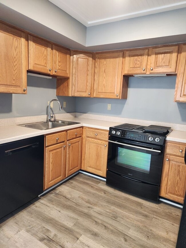 Photo - THE LANDINGS CONDO