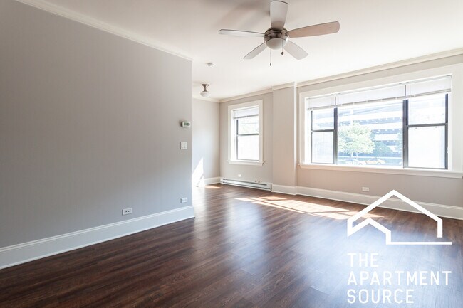 Building Photo - 817 W Lakeside Pl Unit 210 Rental