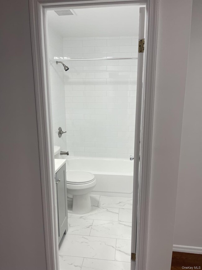 Photo - 60 W 184th St Unit 2F