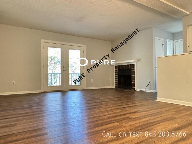 Photo - 1054 Anna Knapp Blvd