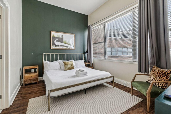 Photo - 925 Common St Unit ID1266895P