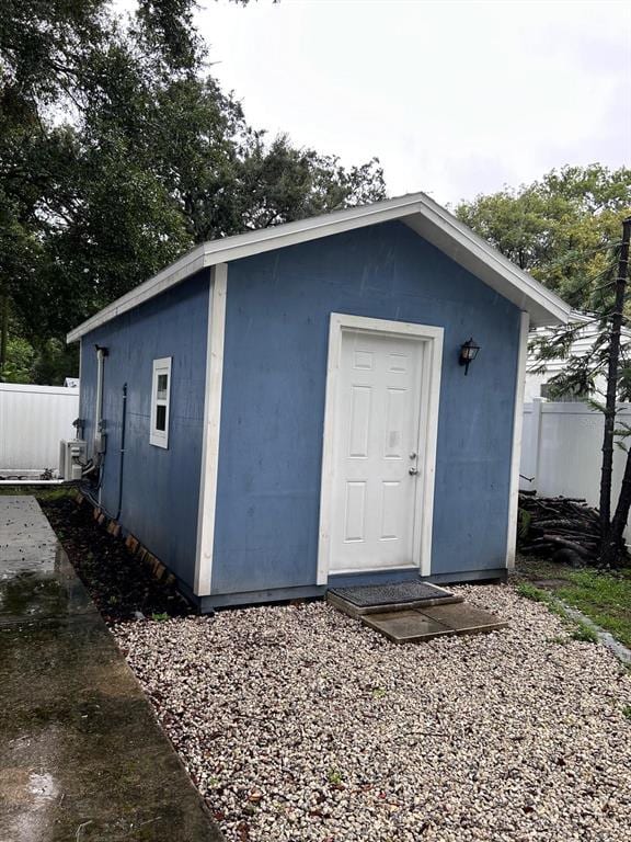 Building Photo - 1204 E Lambright St Rental