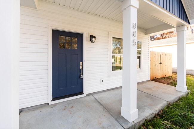 Photo - 805 Rodey Ave