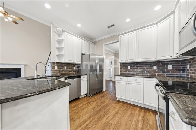 830 Tully Rd