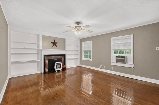 Photo - 3100 Breeze Terrace