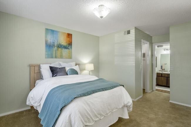 Photo - 1 bedroom in Grand Prairie TX 75052 Unit # 53