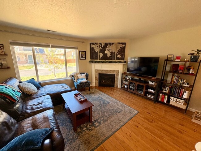 Photo - 5226 Estes Cir