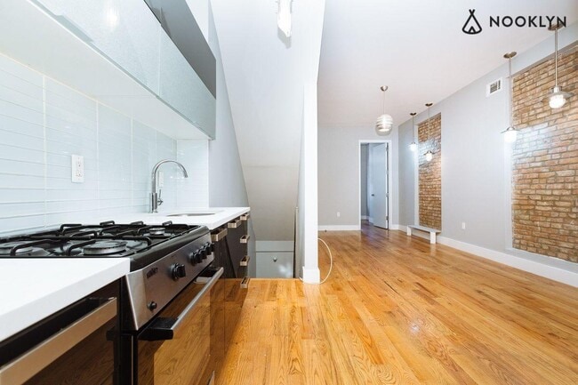 Photo - 456 Madison St Unidad 1L