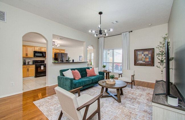 Building Photo - 7211 Crescent Mills Dr Unit SI ID1521536P