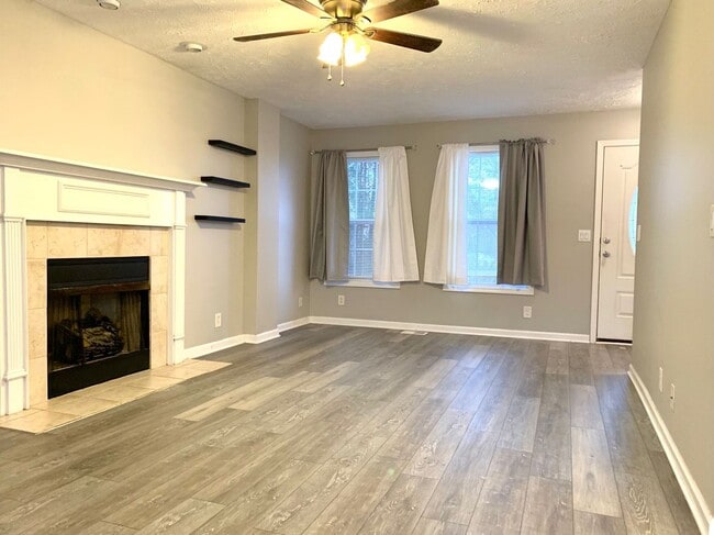 Photo - 946 Cobbler Dr