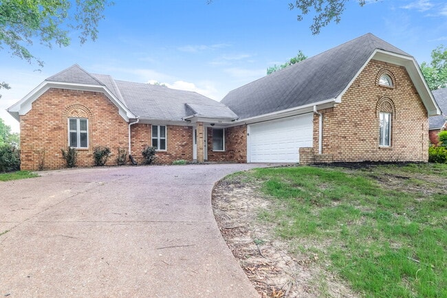 Photo - 1104 Fox Trace Cove