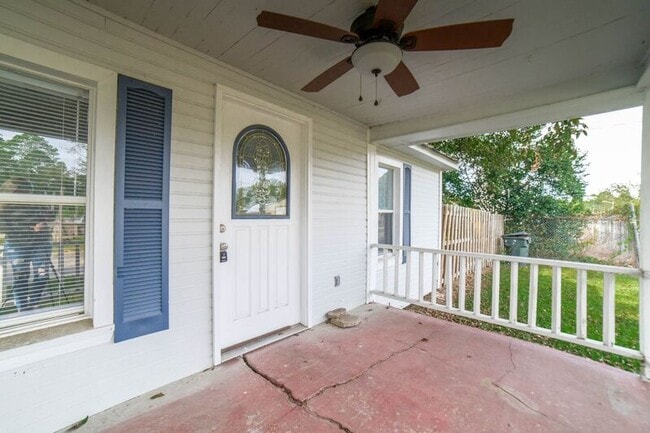 Photo - 518 Railroad St