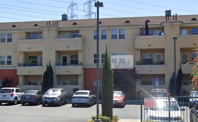 Photo - 2201 Via Campo