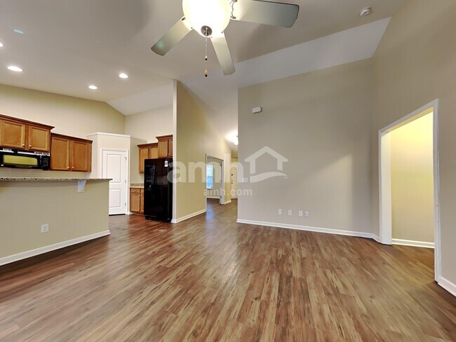 Photo - 317 Drayton Place Dr