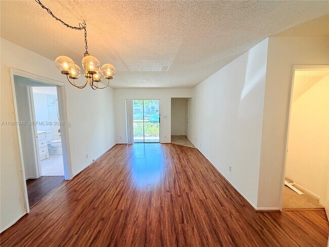 Photo - 107 Gardens Dr Unit 106