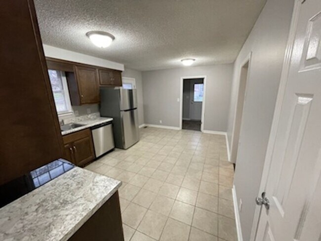 Photo - 3 Bedroom Home For Rent Near Post!