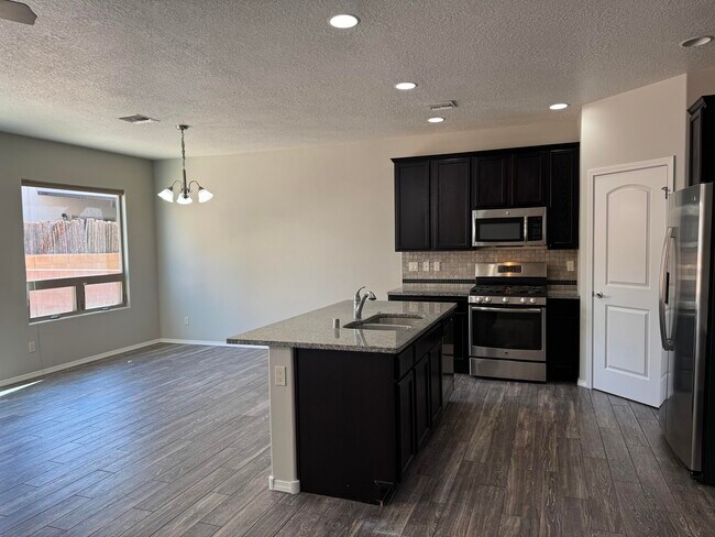 Photo - 1619 Cheshire Ct