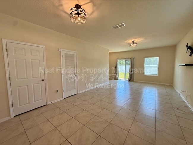 Photo - 943 Capitol Pkwy
