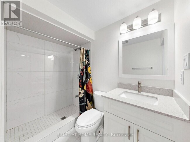 Photo - 148 Sexton Crescent