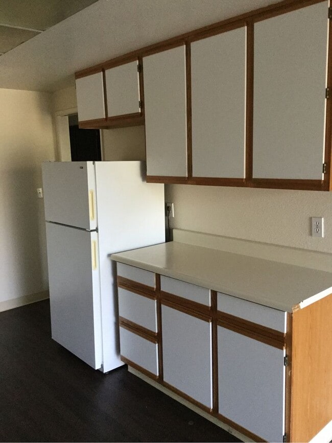 Photo - 2127-2129 E. 8th Street Unit 2127