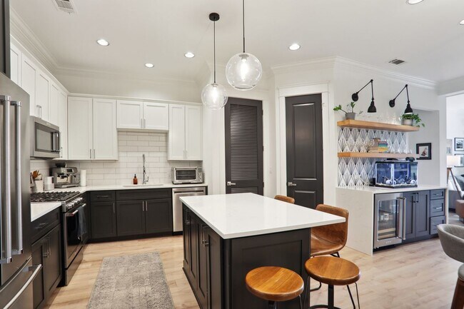 Photo - 625 Piedmont Ave NE