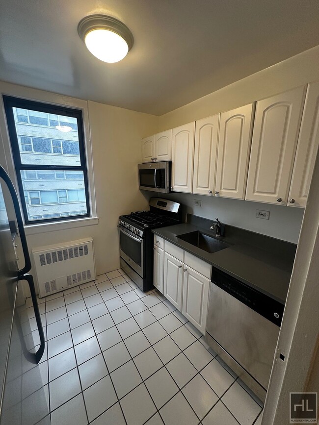 Photo - East 79th Street Unidad 8U