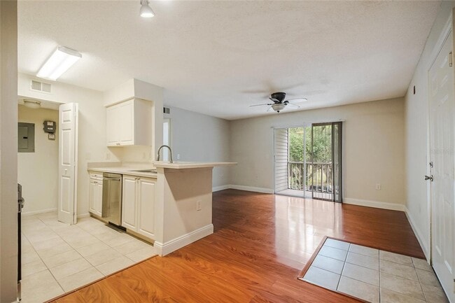 Photo - 1229 Bermuda Lakes Ln Unit 202