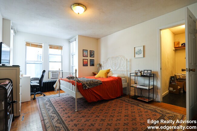 Photo - 86 Linden St