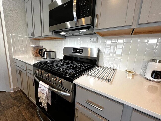 Photo - 4613 Quarrybank Dr.