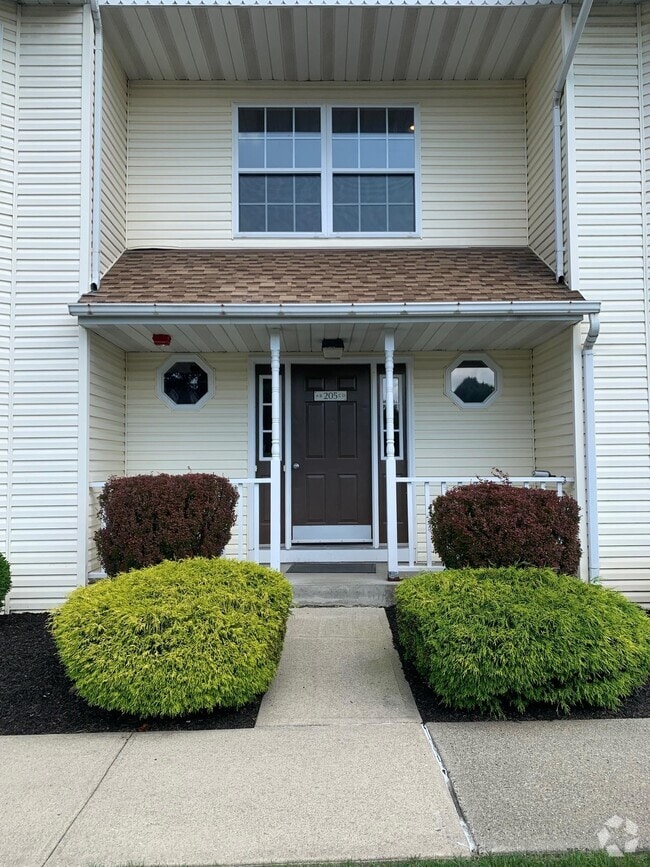 Building Photo - 205 Ramapo Rd Unit C Rental