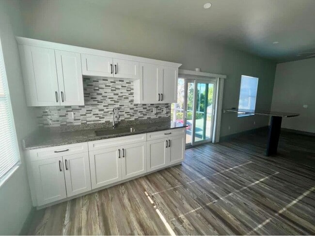 Photo - 5593 Briarcliff Rd