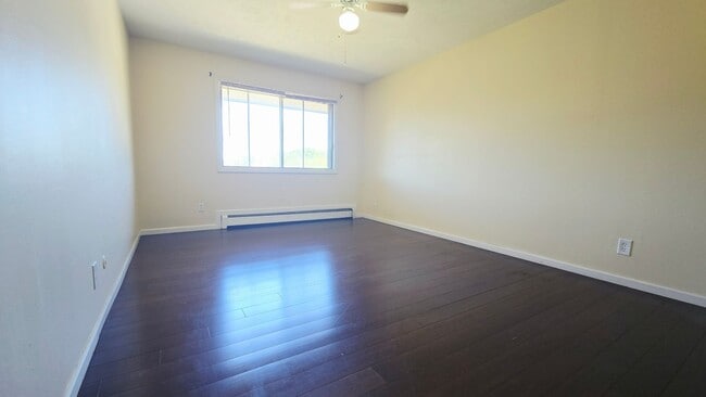 Photo - Riverside Terrace Apartments