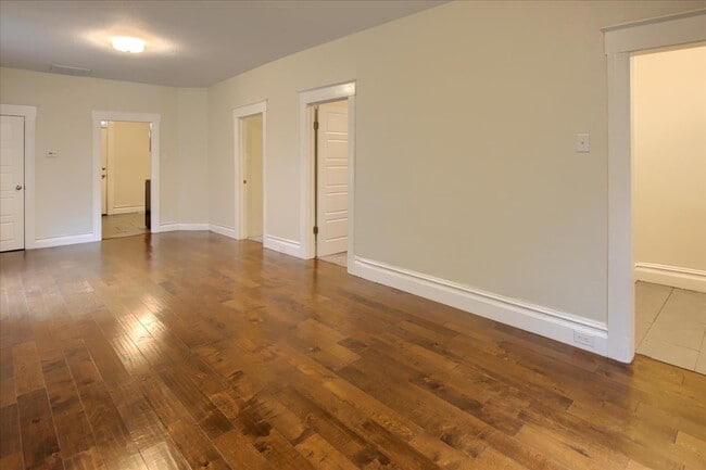 Photo - 159 W Paxton Ave