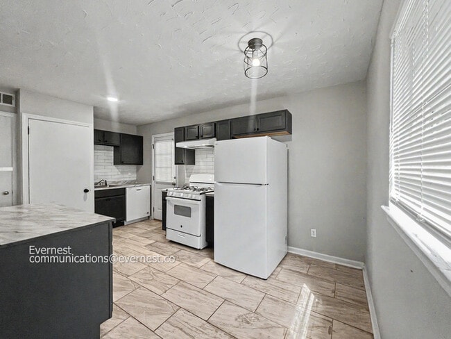 Photo - 4624 Sunnybrook St