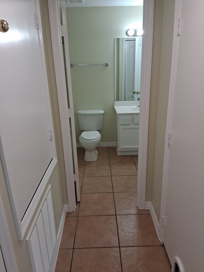 Photo - 1105 Monticello Ln