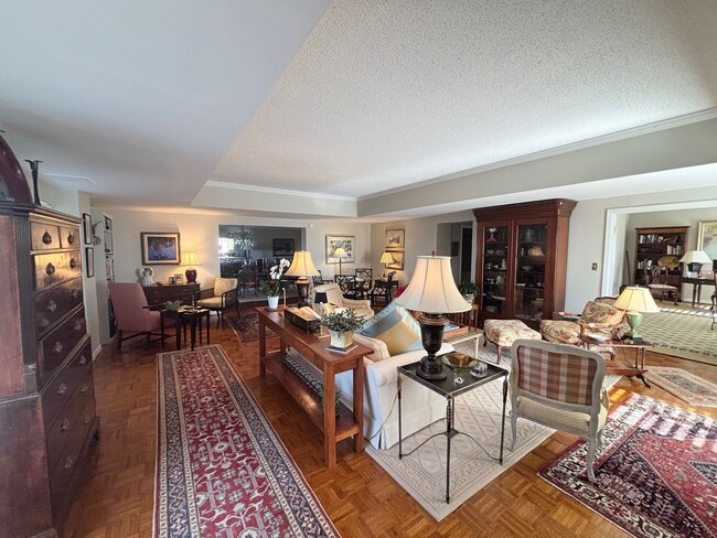 Photo - Luxury Living at its Finest!