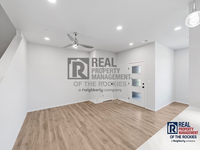 Photo - 4804 Denys Dr.