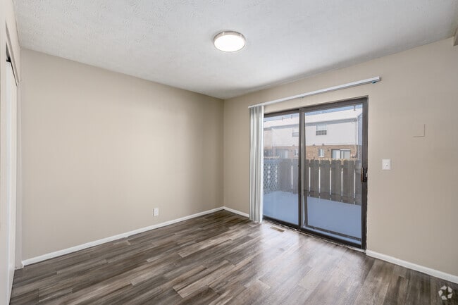 3BR, 1.5BA - 1,300SF - Dining Room - Carriage Station Homes