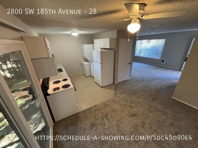 1br Downstairs Unit - Water, Sewer & Garba... - 1br Downstairs Unit - Water, Sewer & Garba... Apartamento Unidad 28