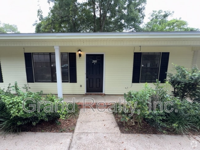Building Photo - 2885 E Johnson Ave Rental