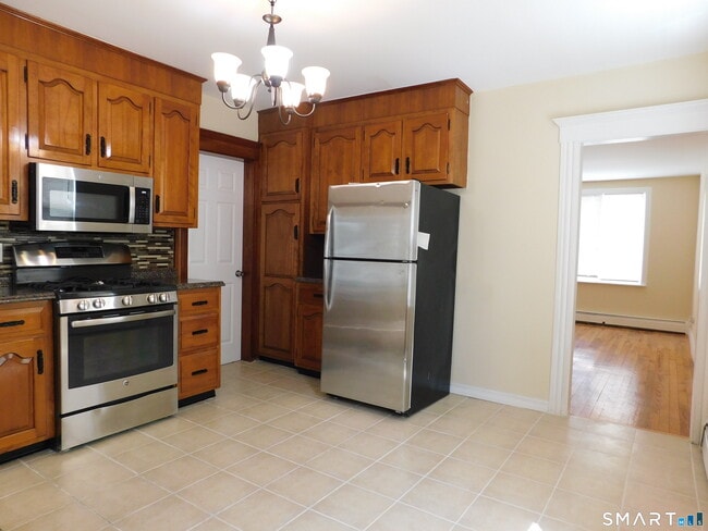 129 Kent Ave