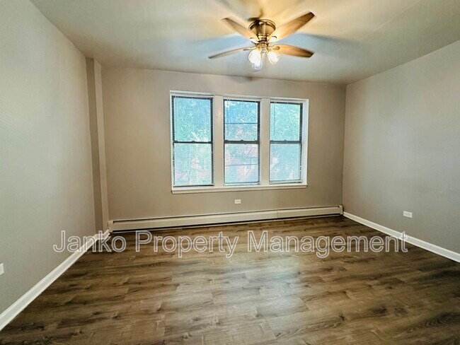 62 N Parkside Ave Unit 2