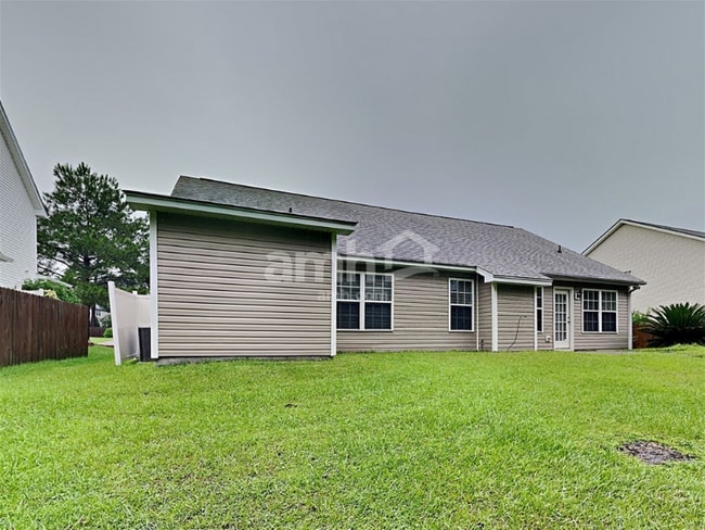 Building Photo - 323 Carriage Wheel Rd Rental