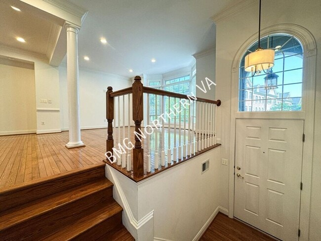 Photo - 3091 McKinnon Way