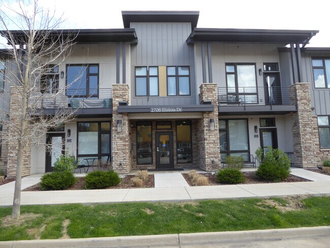 Photo - 2708 Illinois Dr Unidad 205 Rental