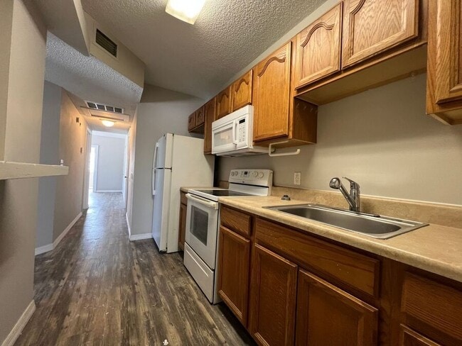 Photo - 163 Ave A SE Unit 3