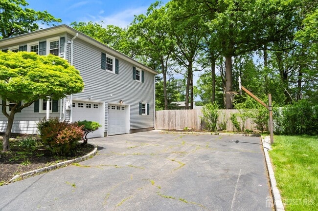 10 Woodruff Rd