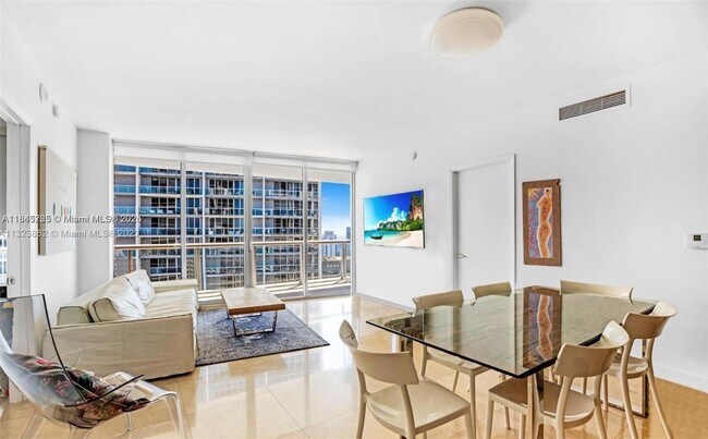 Photo - 475 Brickell Ave Unit 4909