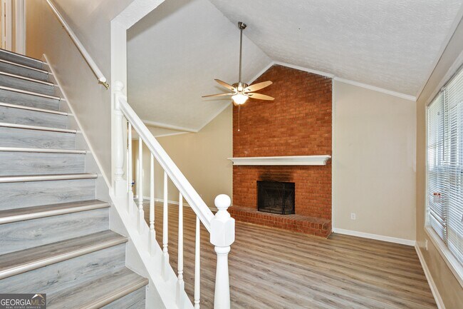 Photo - 2624 Country Trace SE