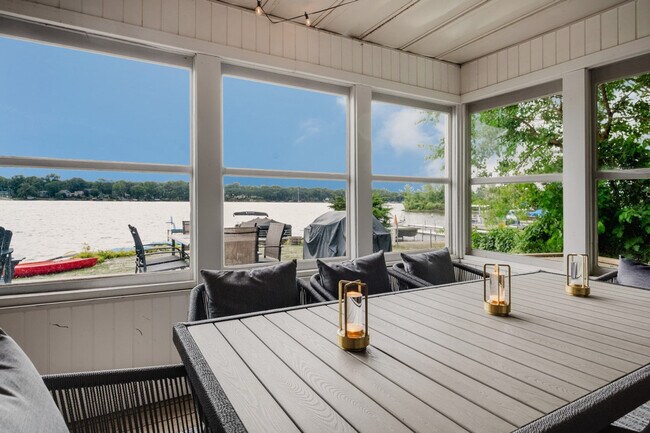 Photo - 4612 W Lake Shore Dr Unidad SI ID1560829P